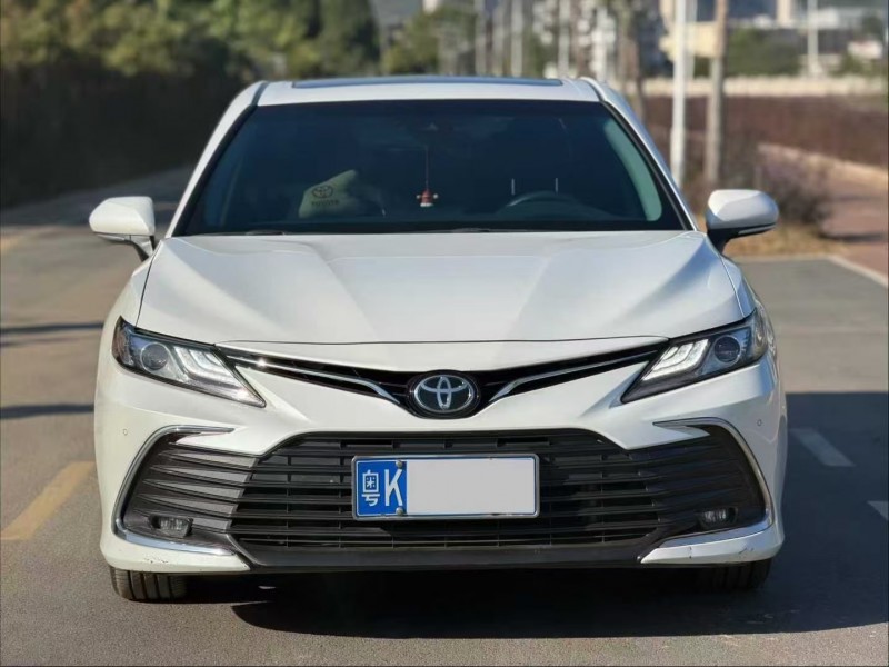 广州22年丰田凯美瑞1