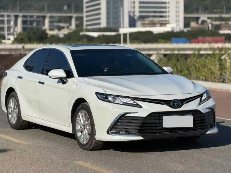 广州22年丰田凯美瑞2