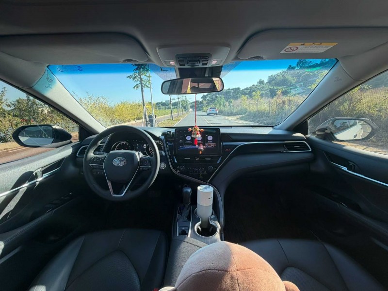 广州22年丰田凯美瑞4