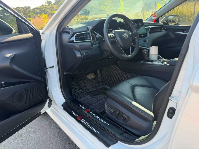 广州22年丰田凯美瑞6