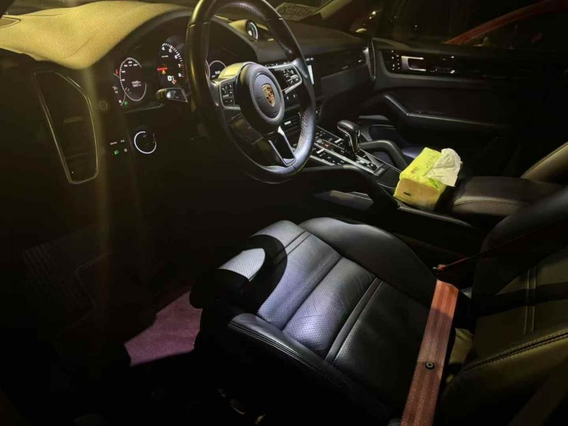 苏州19年保时捷卡宴5