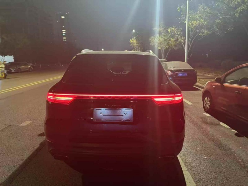 苏州19年保时捷卡宴8