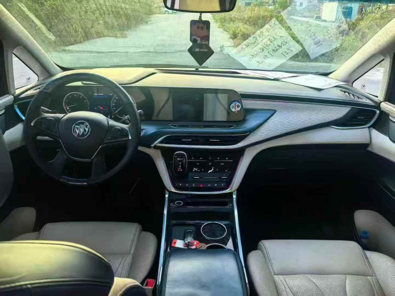 苏州22年别克GL85