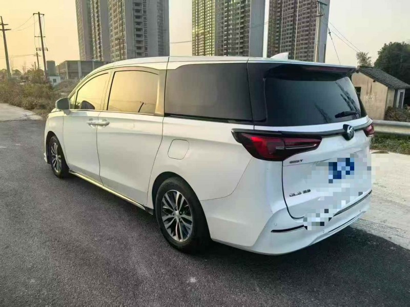 苏州22年别克GL88