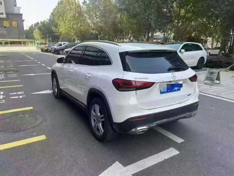 铜陵22年奔驰GLA8