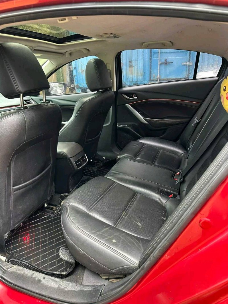 中山17年马自达阿特兹4