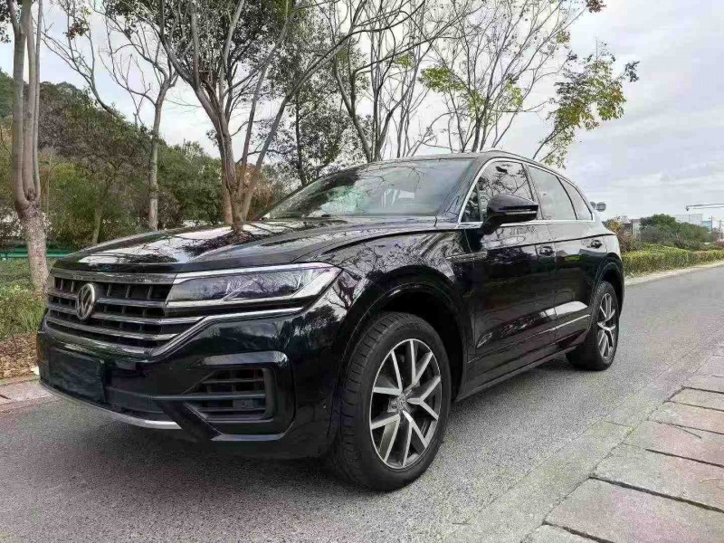 衢州18年大众途锐2