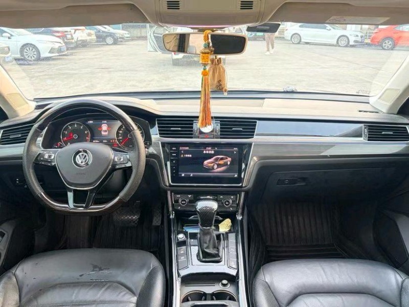 东莞18年大众辉昂4