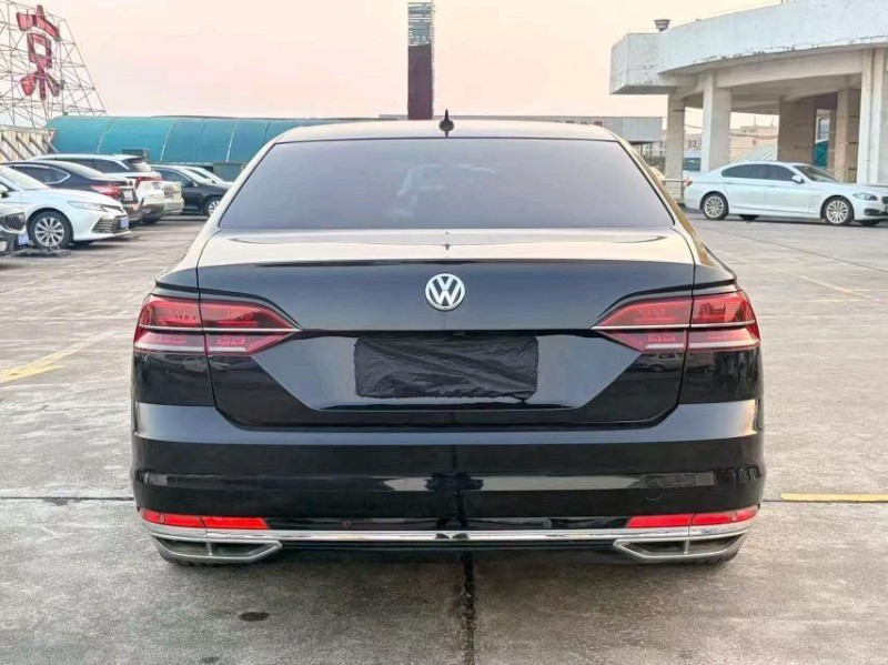 东莞18年大众辉昂7