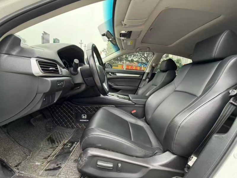 茂名21年本田雅阁4