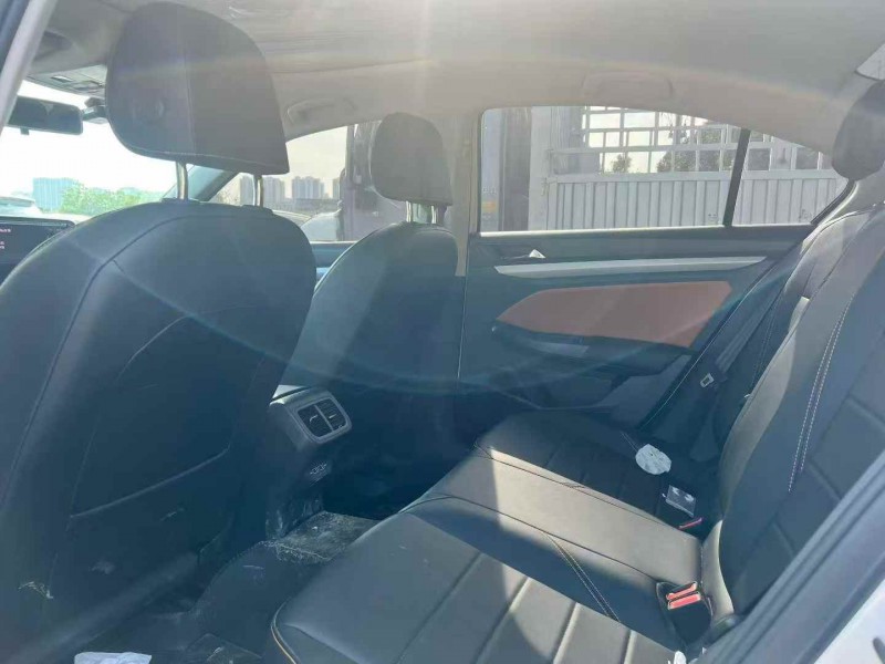 郑州25年大众宝来3