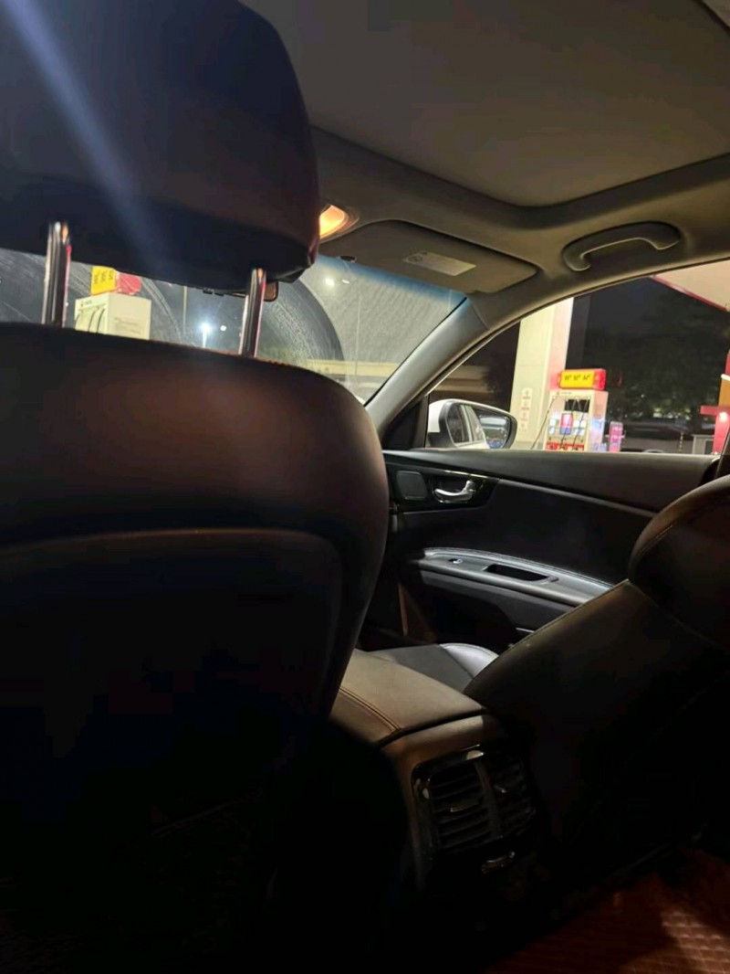 广州15年起亚K46