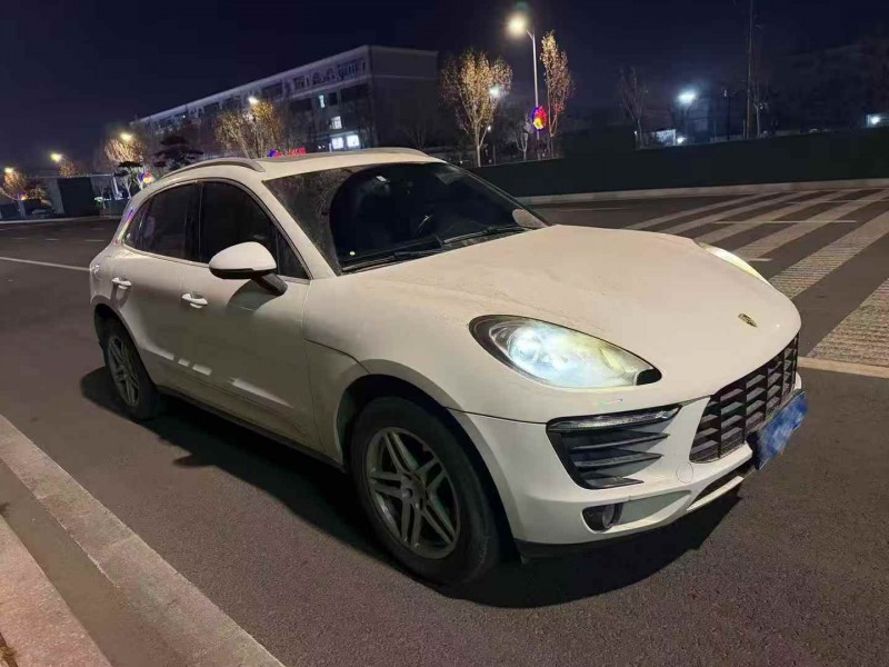 烟台15年保时捷Macan2