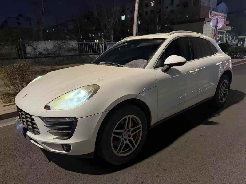 烟台15年保时捷Macan3