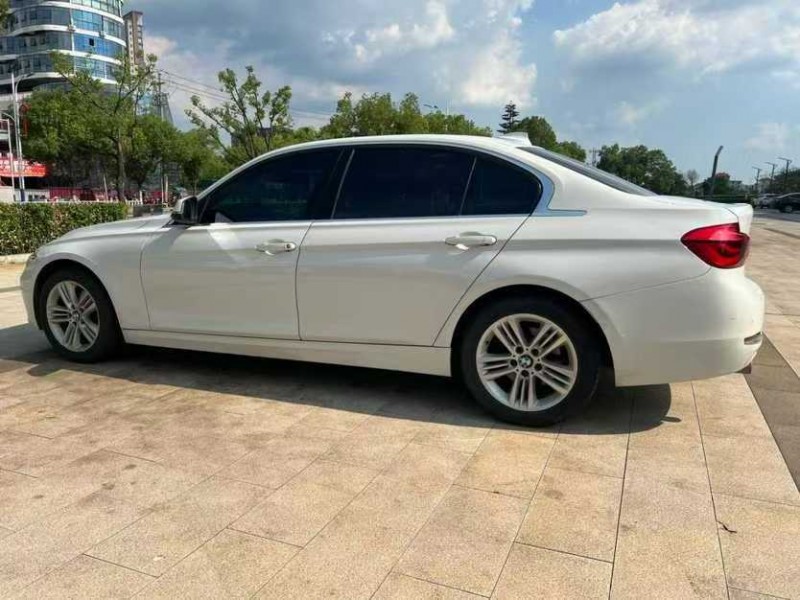 上饶15年宝马3系9