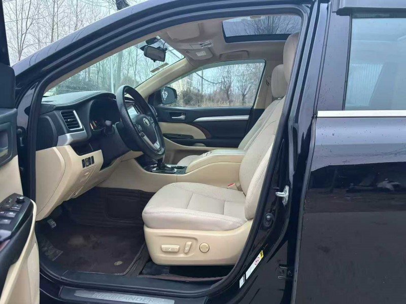 徐州17年丰田汉兰达6