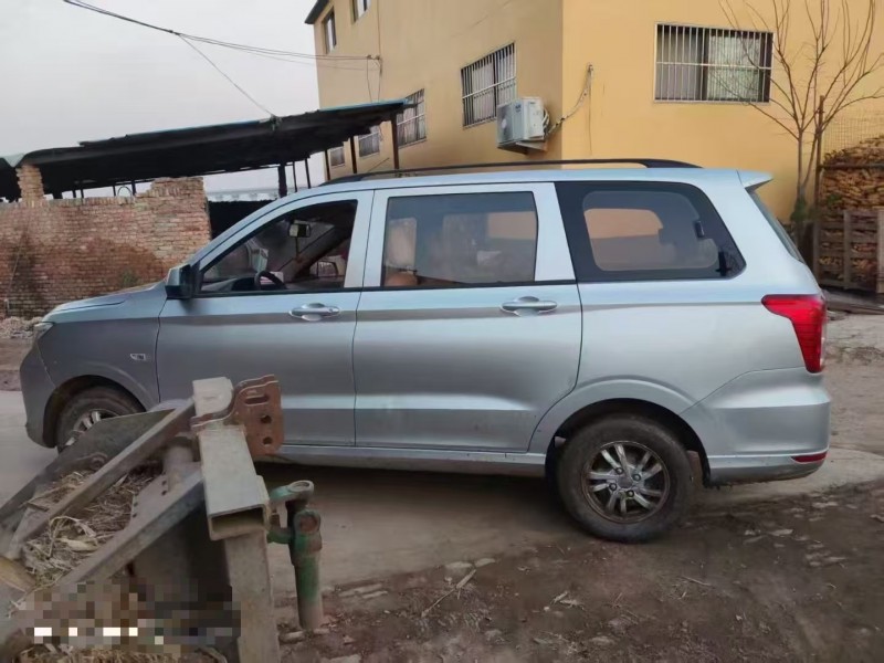 菏泽19年五菱汽车宏光2