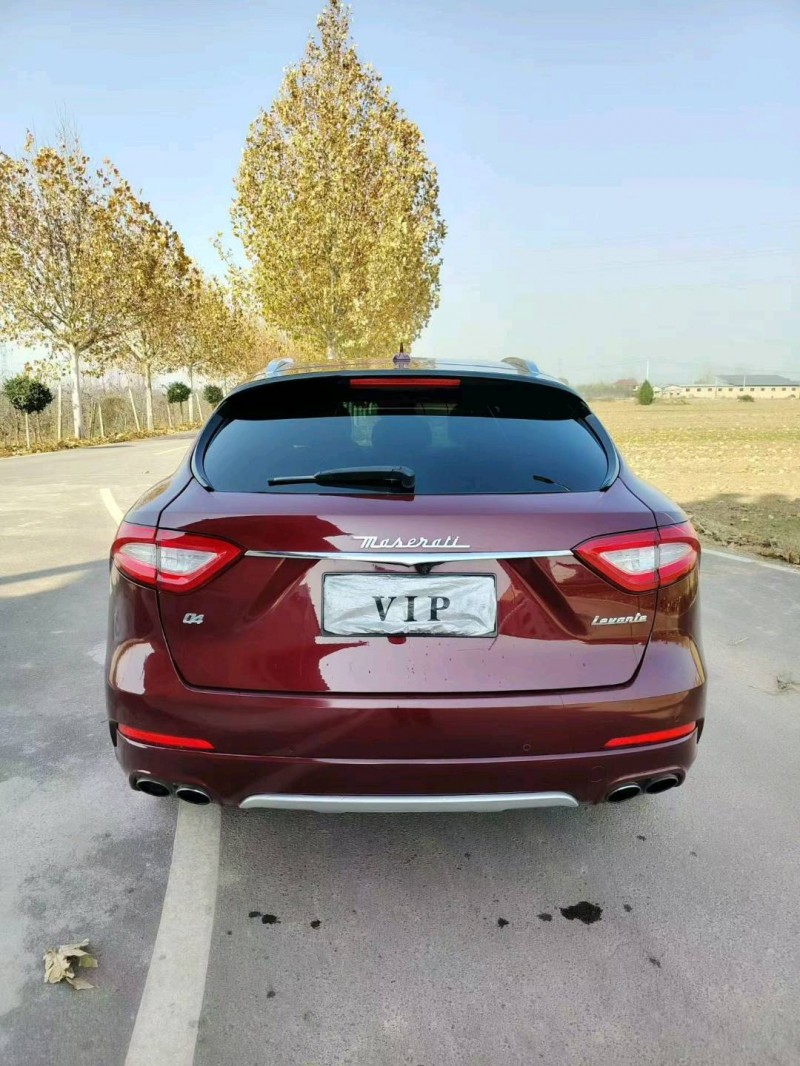 太原18年玛莎拉蒂Levante7