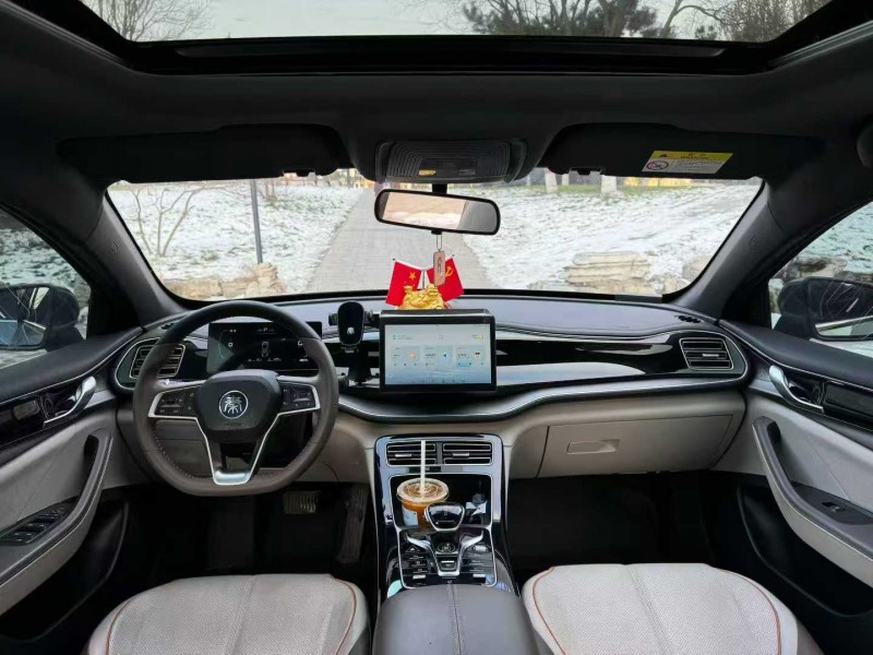 邢台23年比亚迪秦8