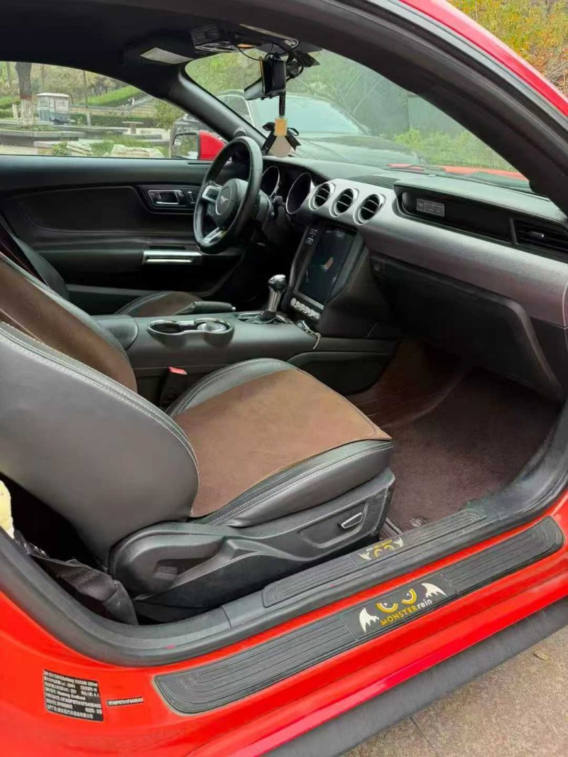 邢台16年福特野马6