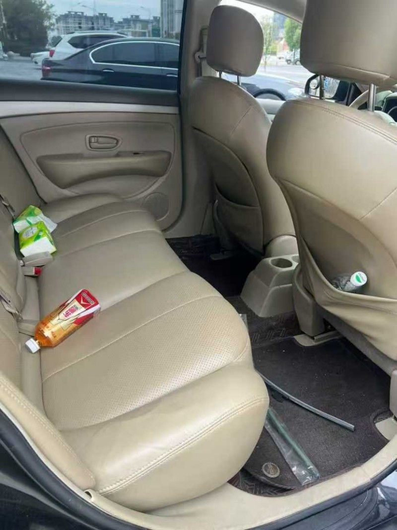 上饶17年日产轩逸4