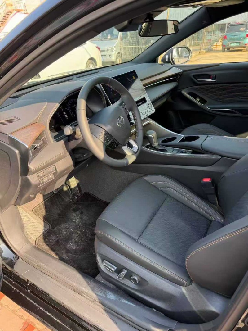 邢台25年丰田亚洲龙5