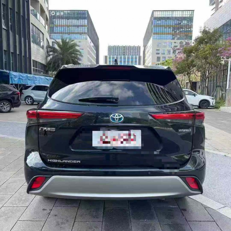 深圳23年丰田汉兰达9