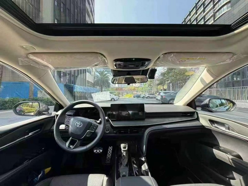 佛山25年丰田凯美瑞6