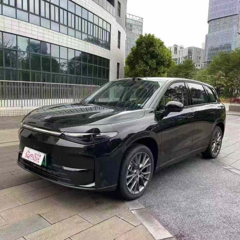 深圳25年零跑汽车C103