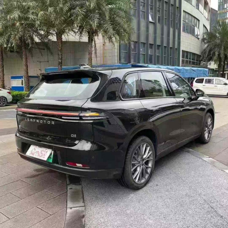 深圳25年零跑汽车C108