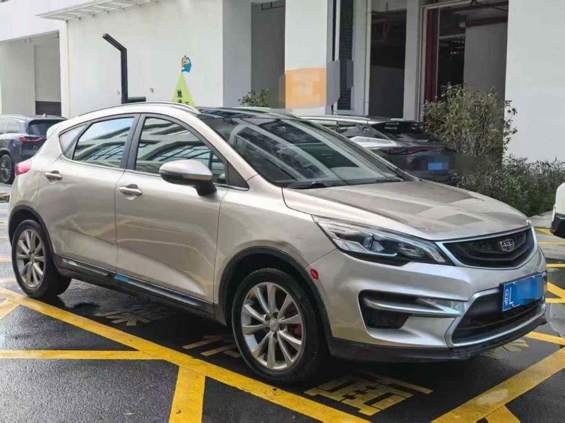 深圳17年吉利帝豪3