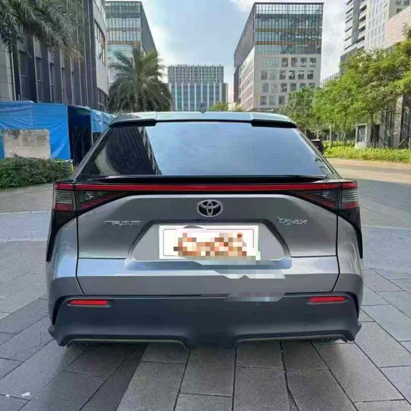 深圳25年丰田铂智9