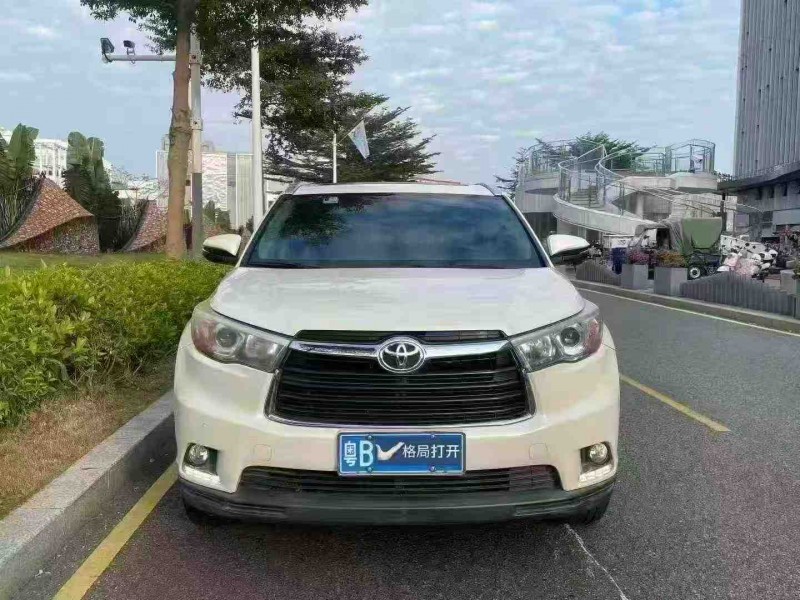 深圳17年丰田汉兰达1