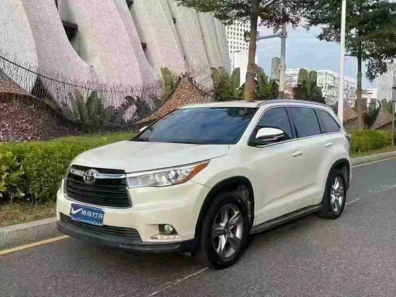 深圳17年丰田汉兰达3