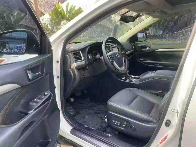 深圳17年丰田汉兰达4