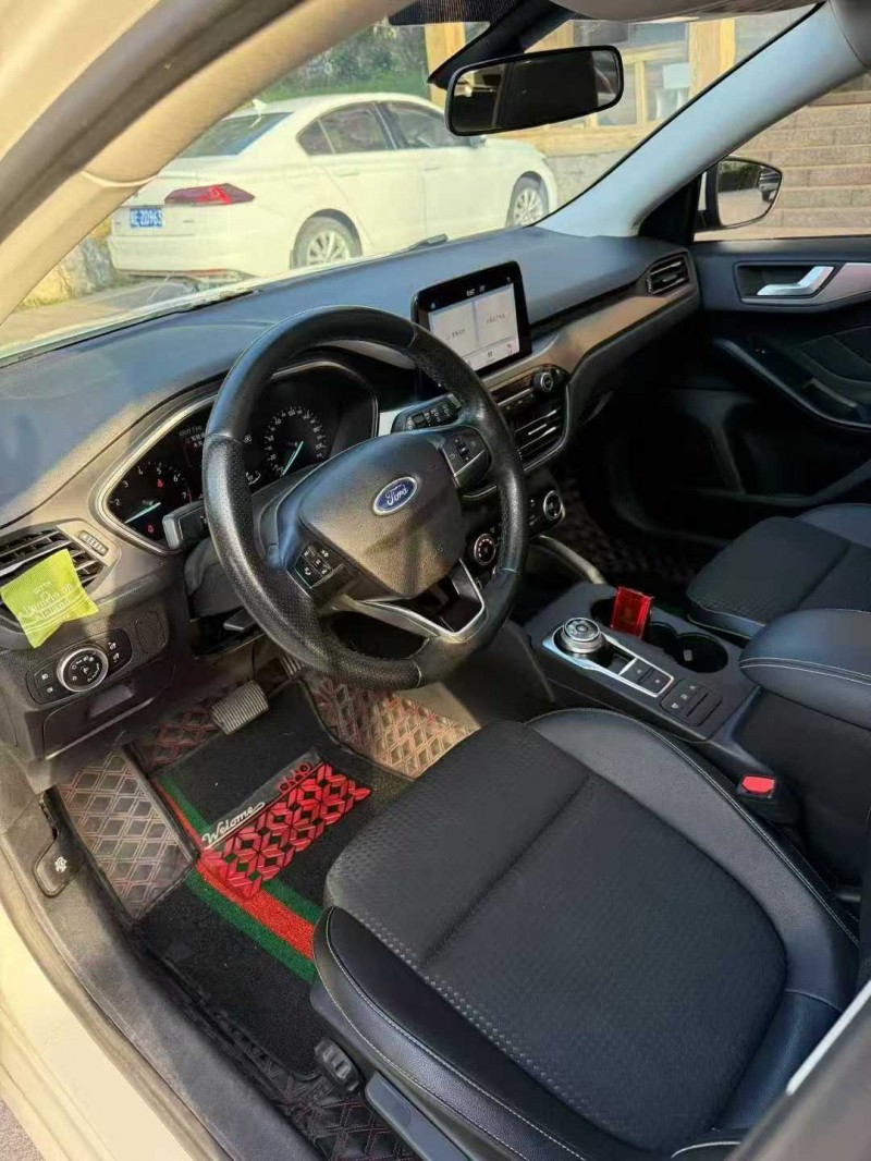 邢台20年福特福克斯3