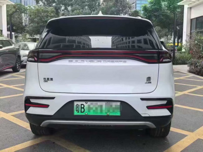 深圳21年比亚迪唐8