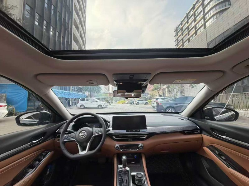 佛山24年日产天籁5