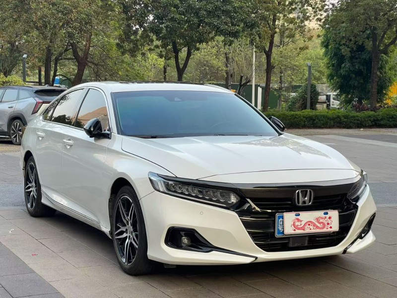 佛山23年本田雅阁2