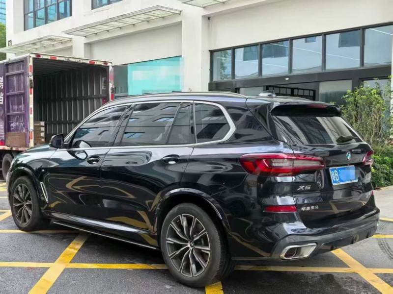 深圳23年宝马X57