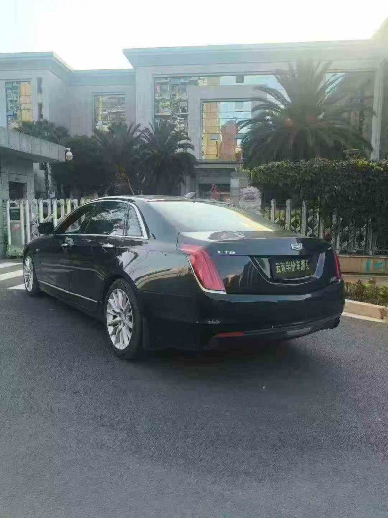 思茅18年凯迪拉克CT67