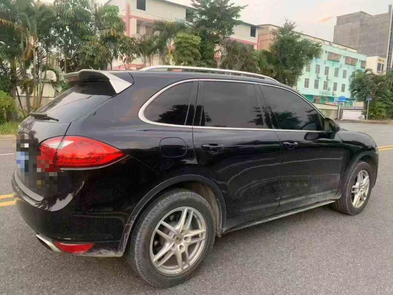 汕头14年保时捷卡宴8