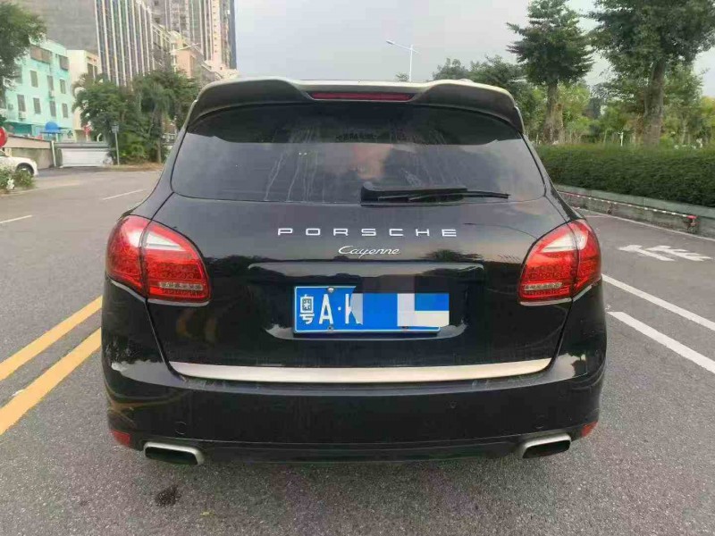 汕头14年保时捷卡宴9