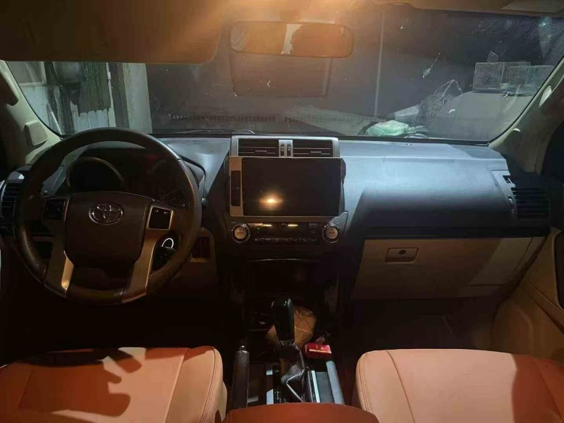 韶关14年丰田普拉多5