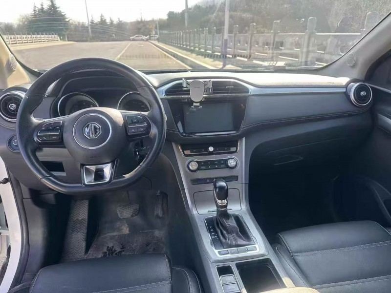 青岛17年名爵锐腾4