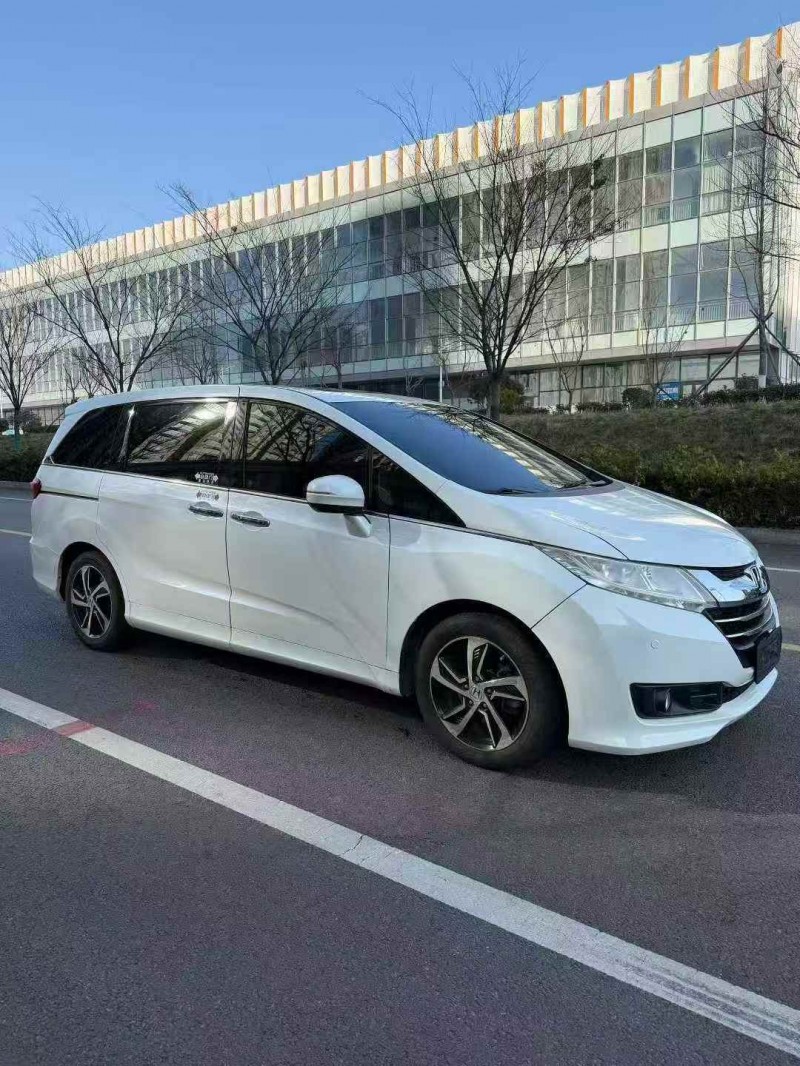 济宁16年本田奥德赛2