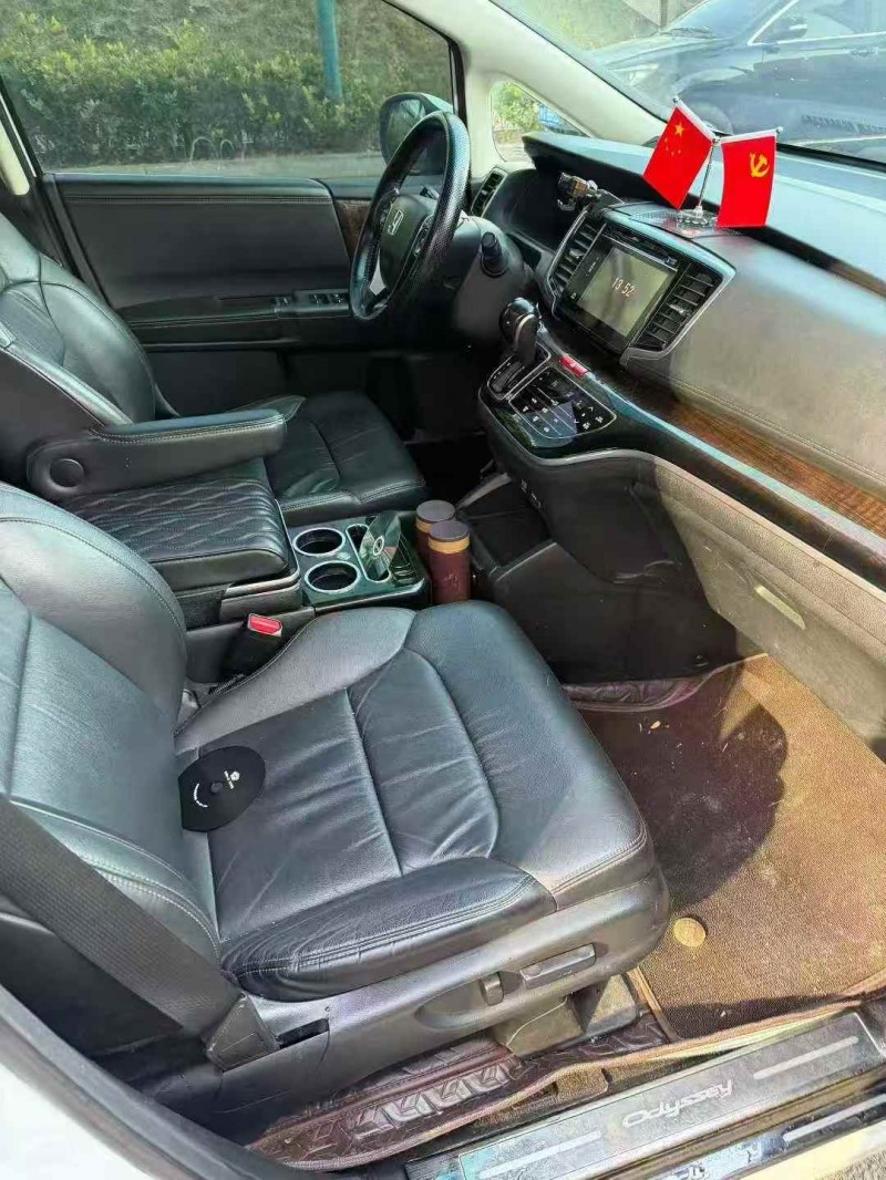 济宁16年本田奥德赛4