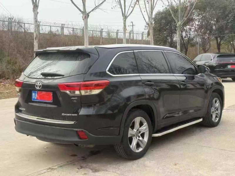 安阳18年丰田汉兰达8