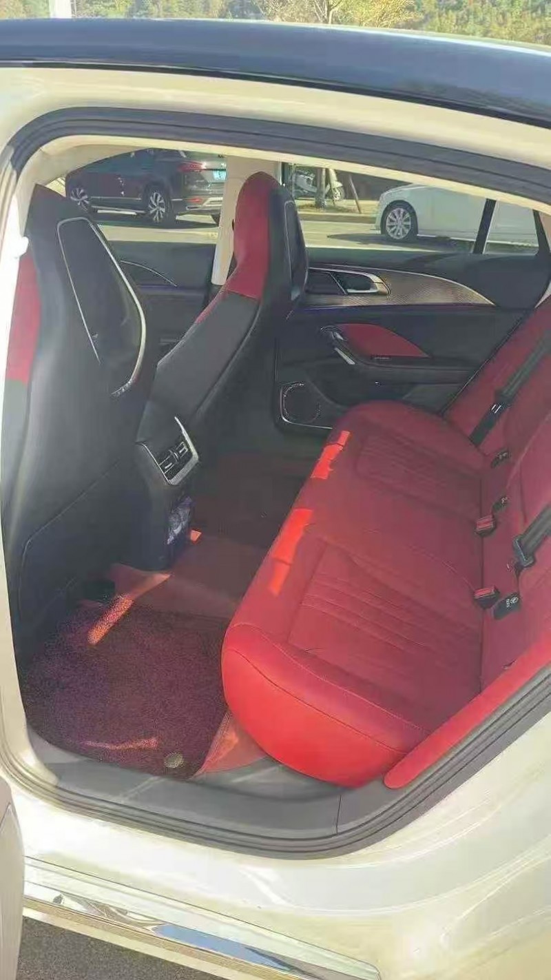 济宁25年红旗H65