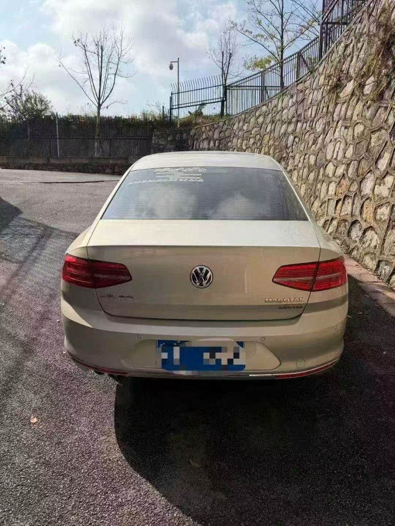 六盘水19年大众迈腾4